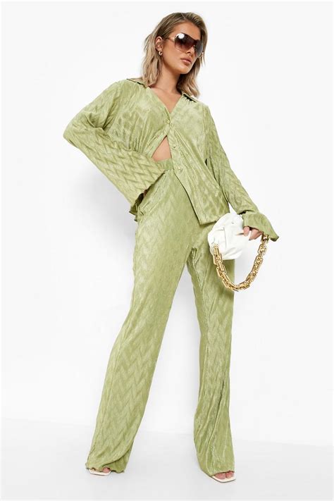 Crinkle Plisse Wide Leg Trousers | boohoo UK