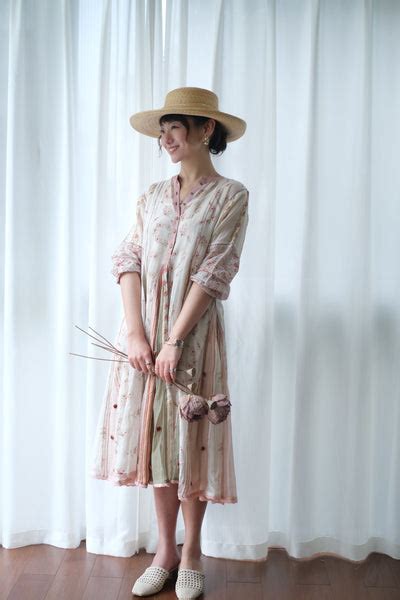 Designer Ethnic Dresses for Women | Hand Embroidered Dresses Online ...