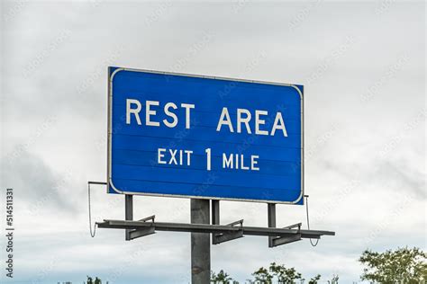 Rest Stop Sign 的图像结果