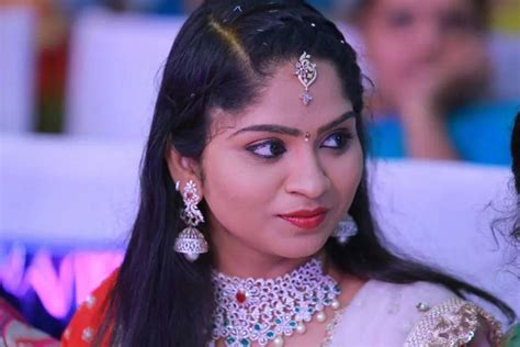 Golden Glam - Makeup Artist - Banjara Hills - Weddingwire.in