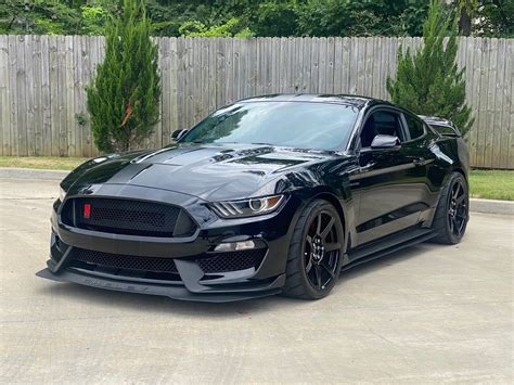 2018 Ford GT350R | American Muscle CarZ