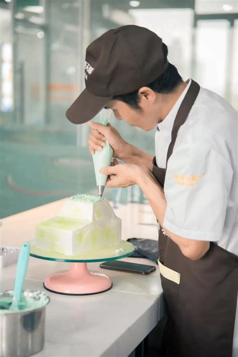 河东专业面包烘培学校有哪些-沂州府蛋糕