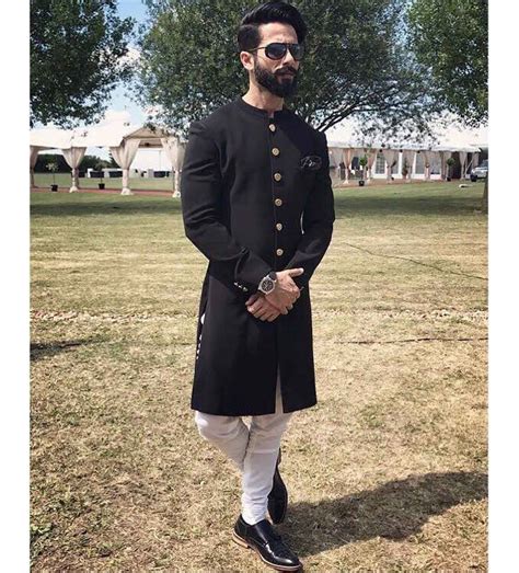 3 Reasons Why Shahid Kapoors Outfit At Sonams Wedding Reception Was ...