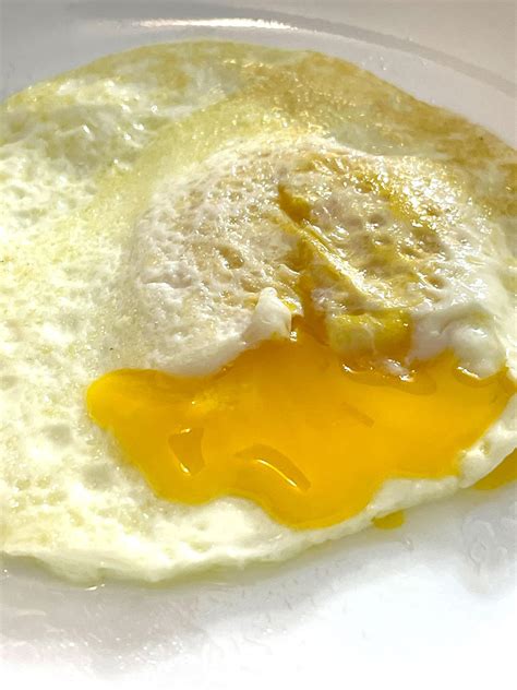 Over Easy Eggs - Perfect Fried Eggs With Runny Yolks