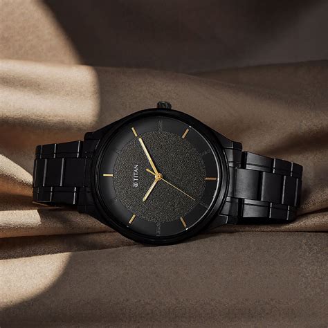 Buy Online Titan Quartz Analog Silver Dial Watch for Men - ns1802nm01 ...