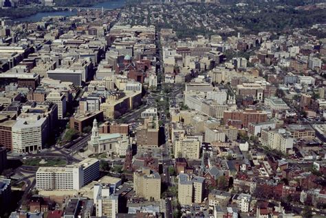 Dupont Circle After Dark: A Guide to Nightlife - Arlo Hotels