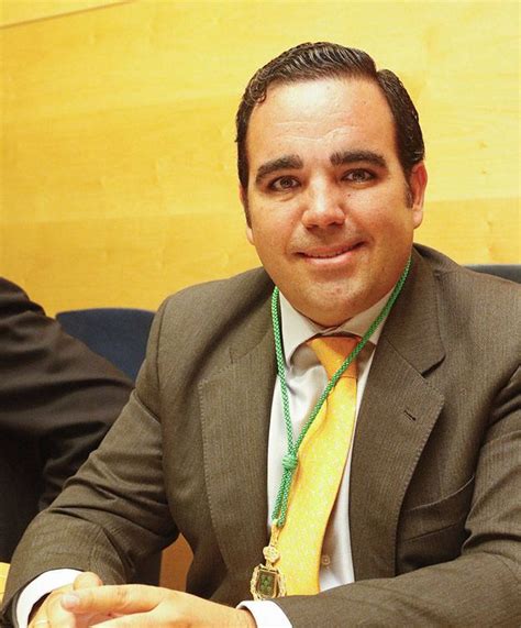 David Fernández. El concejal que hizo un escrache junto a Hogar Social ...