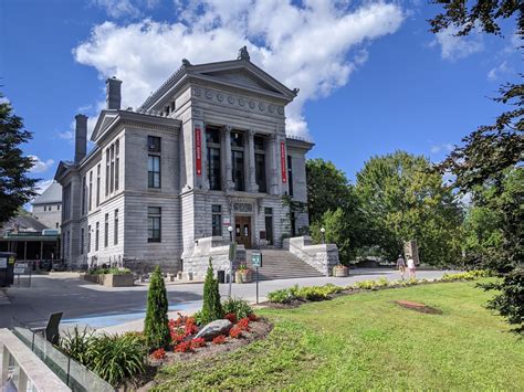 McGill University - Acceptance Rate, Deadlines & Admission Info