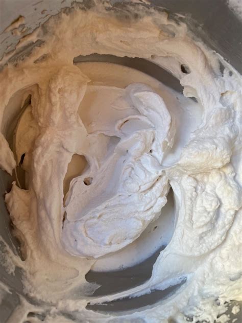 Amazon.com: Silk Heavy Whipping Cream Alternative, Smooth, Lusciously ...