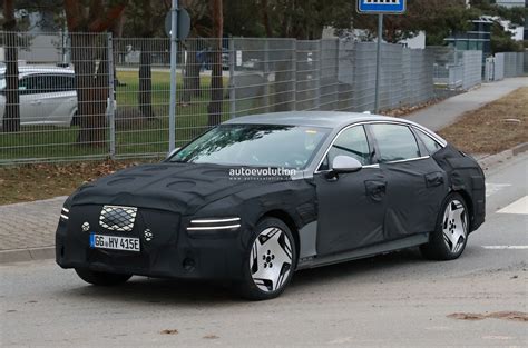 2025 Genesis Electrified G80 LWB Shows Its Facelifted Silhouette for the First Time - autoevolution