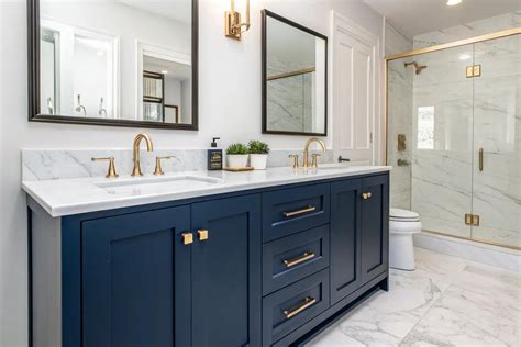 15+ Stunning Navy Blue Vanity Bathroom Ideas