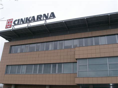 Cinkarna Celje presegla načrte, v 2023 nova dividendna politika ...