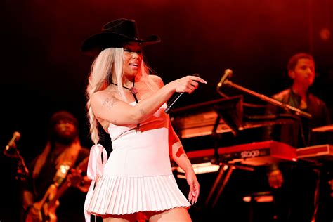 12 Must-See Acts At Stagecoach 2024: Tanner Adell, Charley Crockett & More | GRAMMY.com