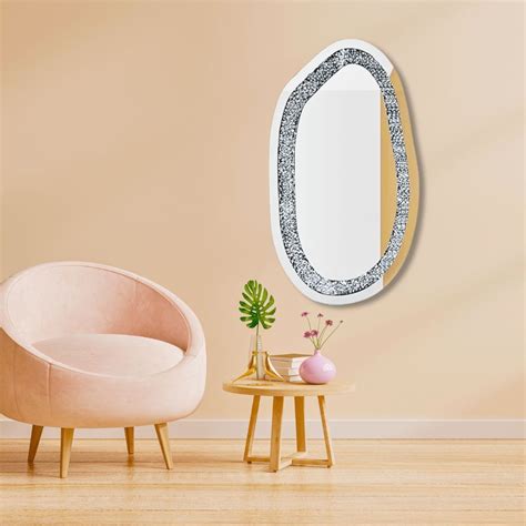 Crystal Oval Design Wall Mirror - Elegant and Luxurious | Mirorma