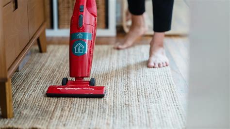 What Your Vacuum Cleaner Can And Can't Pick Up - NDTV Shopping