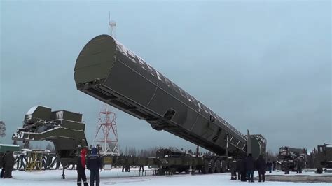 俄罗斯“萨尔马特”导弹有多强？射程1.8万公里，20分钟抵达美国！_腾讯新闻