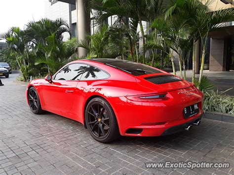 Porsche 911 spotted in Jakarta, Indonesia on 06/10/2018, photo 2