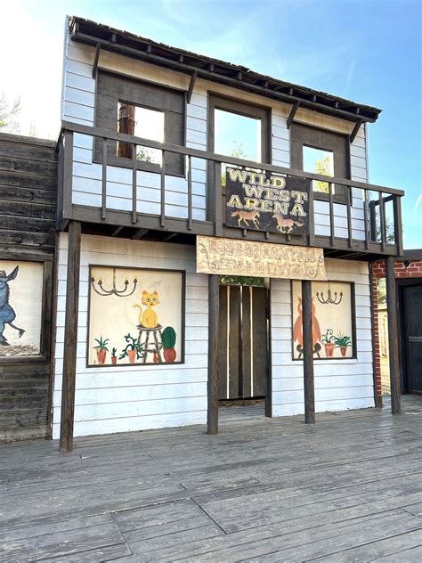 Family Camping at Indian Hills - Luria & Co.