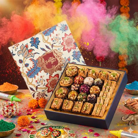 Regalia Assorted Baklava & Fusion Holi Sweets Box 580g – THE BAKLAVA BOX