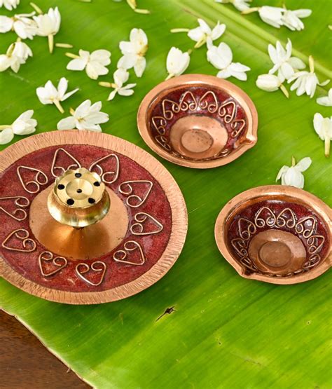 EkiBeki Handcrafted lamps Archana Pooja Thali, Diya & Agarbatti Stand ...