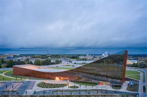 Gallery of Science and Innovation Center VIZIUM / Audrius Ambrasas ...