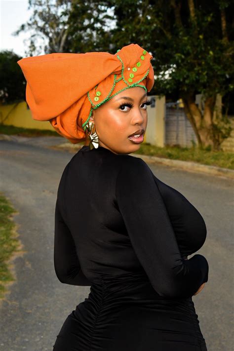 Orange doek with green beads and buttons. | African chic, African ...
