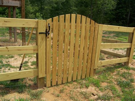 Wooden Garden Arched Picket Gate Pedestrian Gate Wooden Pressure ...