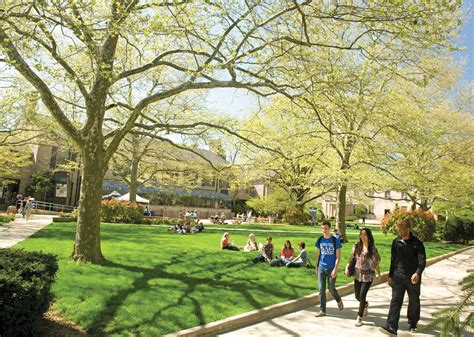 Hofstra University - INTO USA: Fees, Reviews, Rankings, Courses ...