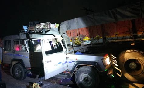 Five pilgrims from AP killed in road accident in Karnataka