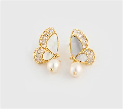 Serene Pearl MOP Butterflies Studs – Totapari
