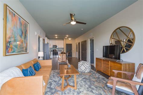 Cleo Apartments - Hoar Construction