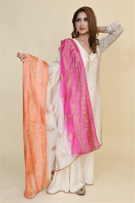 Dupattas And Odhnis – INCHING INDIA