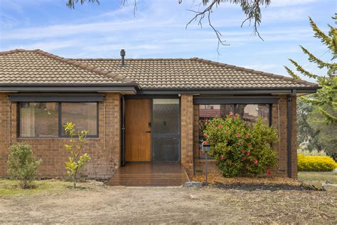 1 Jordan Place, Queanbeyan NSW 2620 | Domain