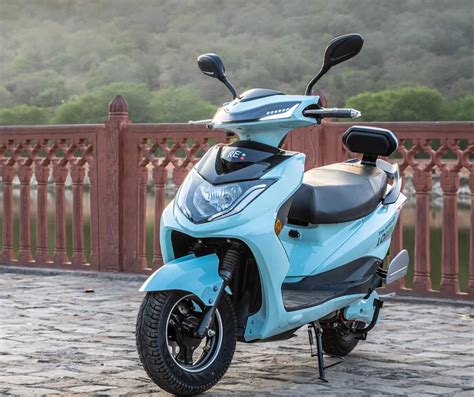 Batt:RE LO:EV Electric Scooter – revolveevstore