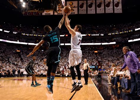 Hornets upset Heat in Game 5, push Miami to brink of elimination ...
