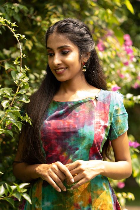 Bathik Shibori Cotton Boat neck Paneled Kurta with Puff Sleeves, Multi ...