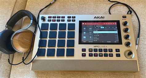 Tascam Model 12 Tutorial MPC Live 的图像结果