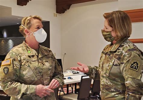 Guard, active-duty and reserve forces help Texas hospitals > National ...