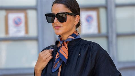 11 pañuelos para el cuello:10 maneras de llevar este accesorio de tendencia
