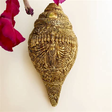 Vishnu 18 Faces Brass Conch Shell, Hand Carved Hindu Religious Symbol ...