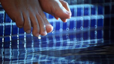 Sprained vs Broken Ankle Signs | KC Foot Specialists