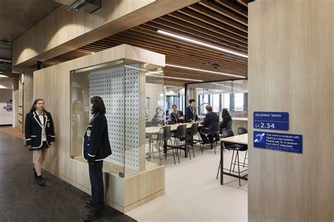 Caulfield Grammar School | ‘Oakwood’ - New Age Veneers