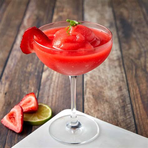 Beat the Heat: Frozen Daiquiri Perfection