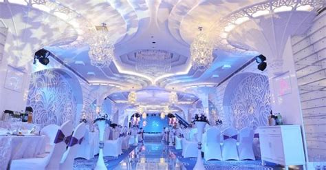 Pin by 尚泰装饰 on 婚礼 | Ceiling lights, Chandelier, Ceiling