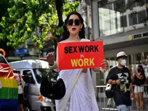 Bangkok Pride Parade : Bangkok celebrates its first pride parade in 16 ...