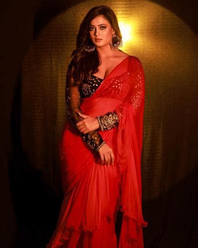 actress shweta tiwari looked beautiful in a red saree see pics | श्वेता ...