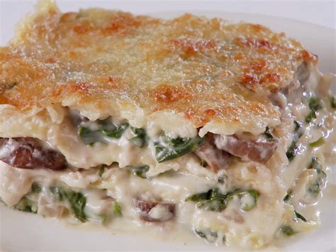 Creamy Spinach and Mushroom Lasagna | Recipe | Food network recipes ...