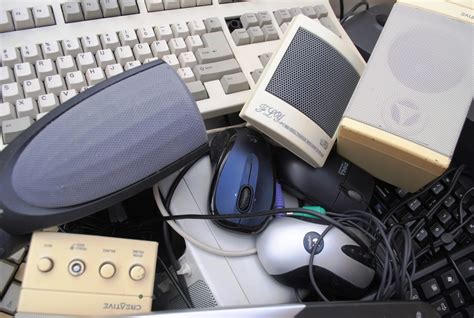 E-Waste Collection 的图像结果