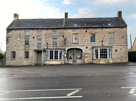 THE HALFORD BRIDGE INN - Inn Reviews, Photos, Rate Comparison - Tripadvisor