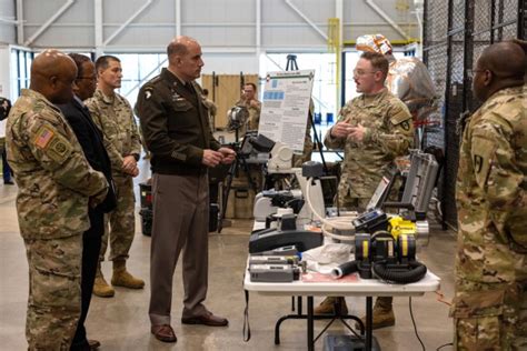 FORSCOM commanding general visits premier CBRNE command headquarters ...